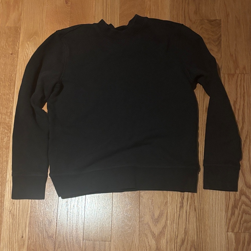 Banana Republic Men's Dark Crewneck Sweater